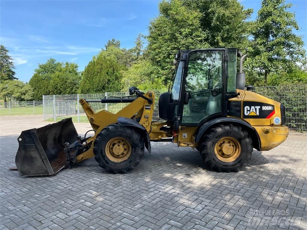 CAT 906H2 Kolesové nakladače