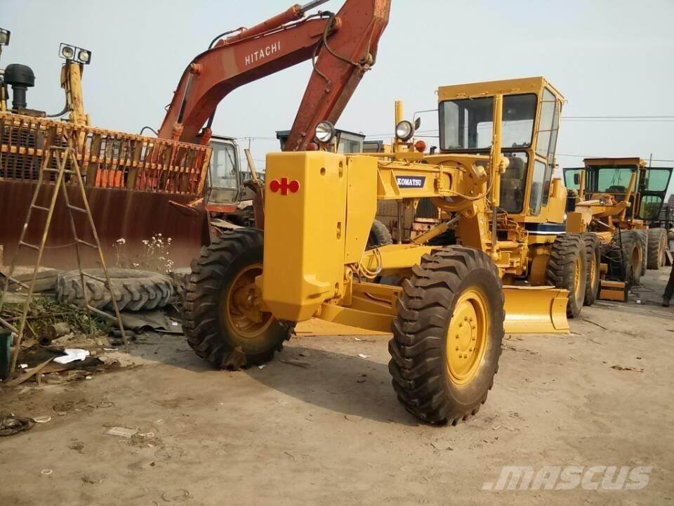 Komatsu GD 623 Grejdery