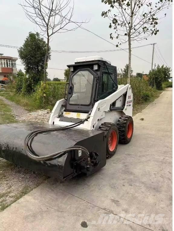 Bobcat S 16 Šmykom riadené nakladače