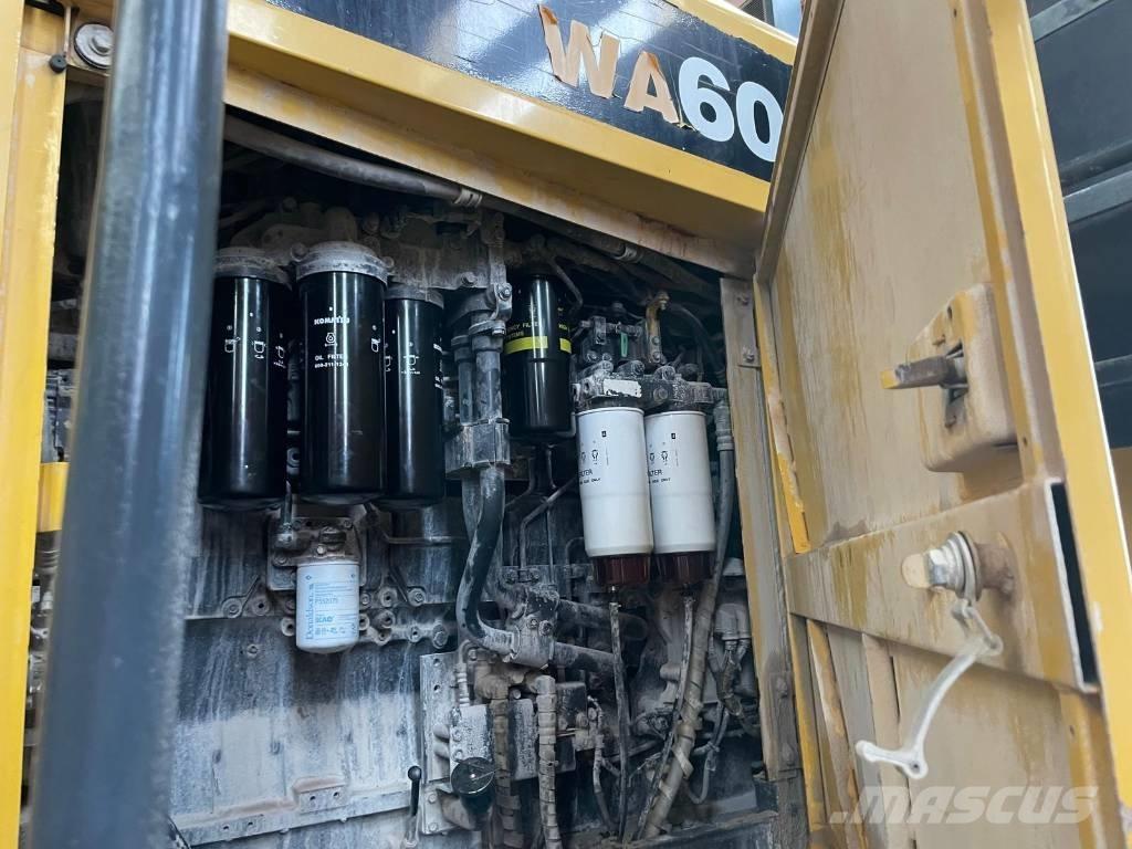 Komatsu WA 600-6 Kolesové nakladače