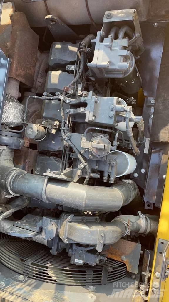 Komatsu PC 400 LC-8 Pásové rýpadlá