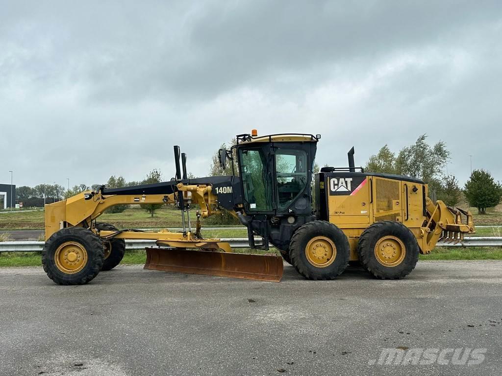CAT 140M Grejdery