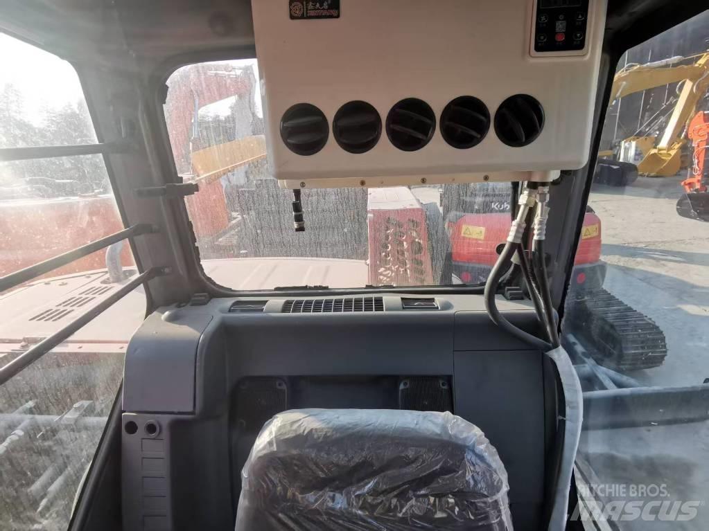 Hitachi ZX 70 Midi rýpadlá 7 t - 12 t
