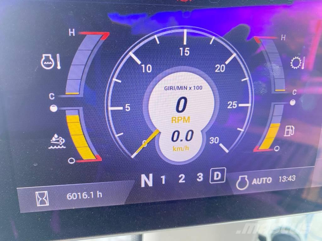 CASE 821G Kolesové nakladače