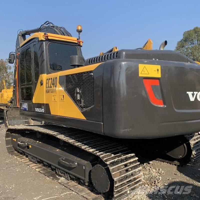 Volvo EC 240 Pásové rýpadlá