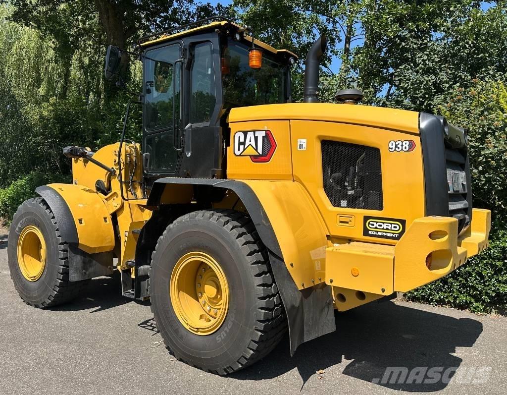 CAT 938 Kolesové nakladače