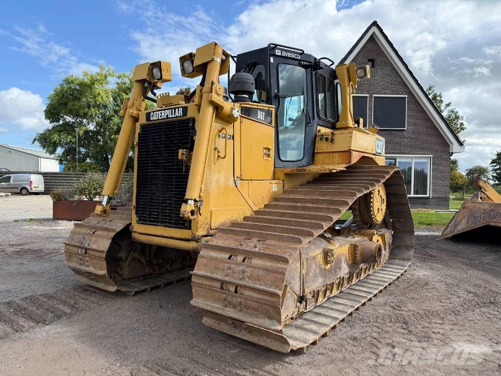CAT D 6 T LGP Pásové dozéry