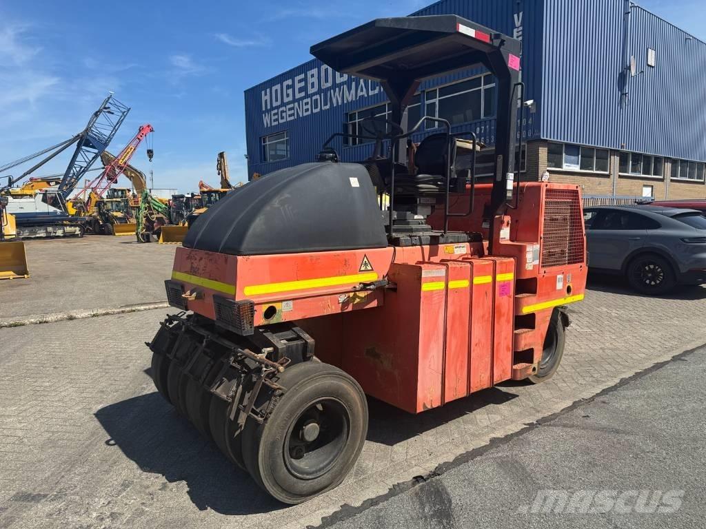 Dynapac CP 142 Pneumatikové valce