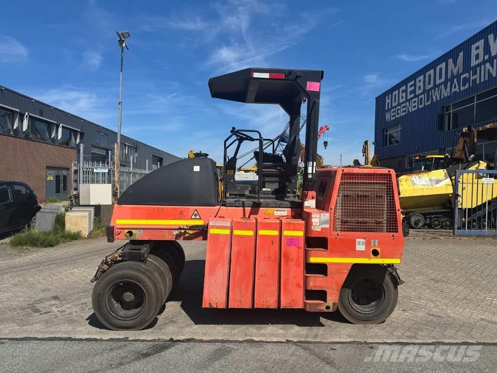 Dynapac CP 142 Pneumatikové valce