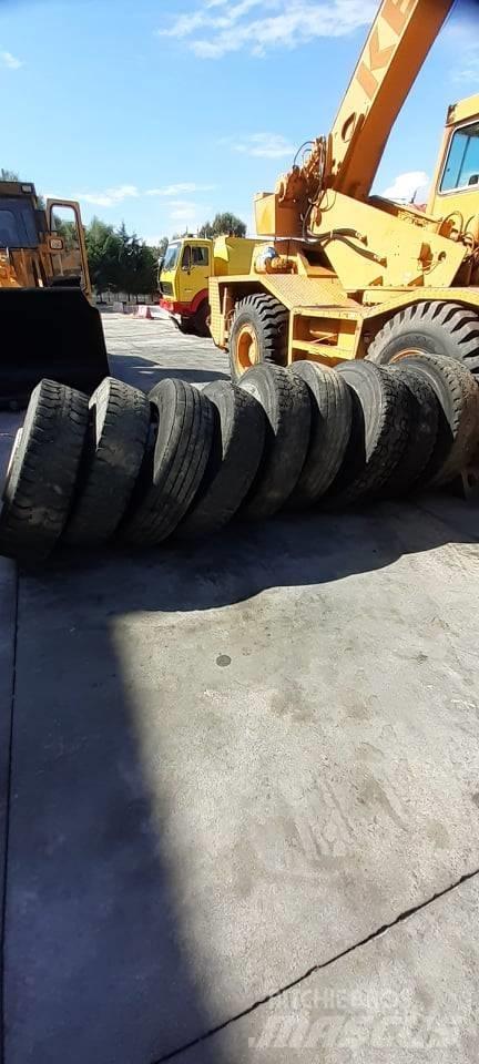 Bridgestone 13R22.5 Pneumatiky, kolesá a ráfiky