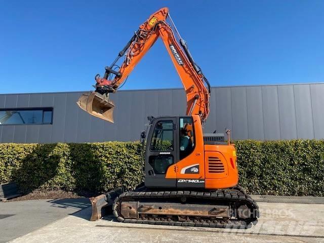 Doosan DX 140 LCR-5 Pásové rýpadlá