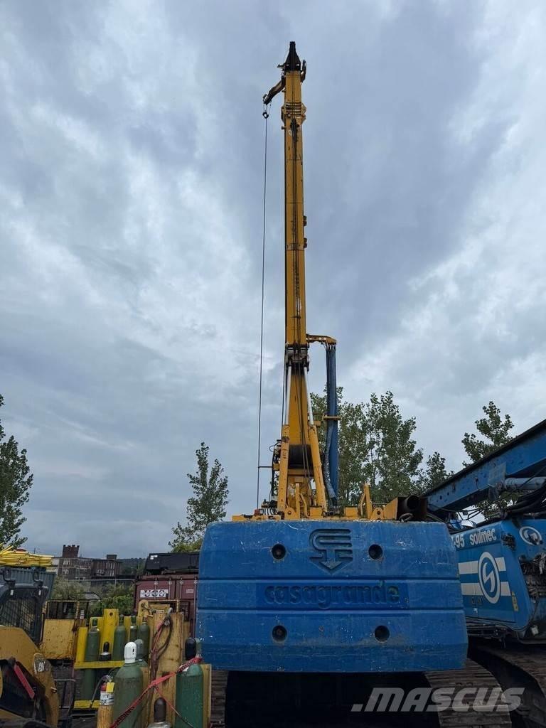 Casagrande B300 Veľké vŕtacie stroje
