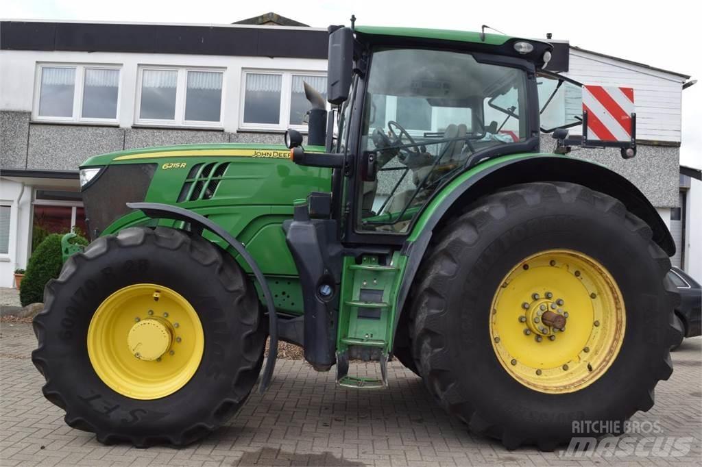 John Deere 6215 R Traktory