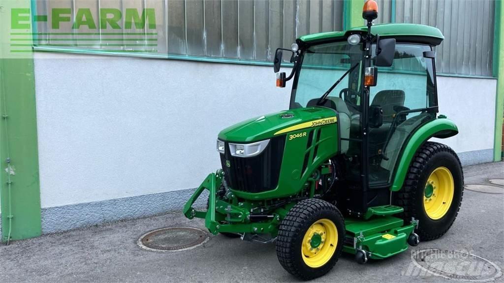 John Deere 3046R Traktory