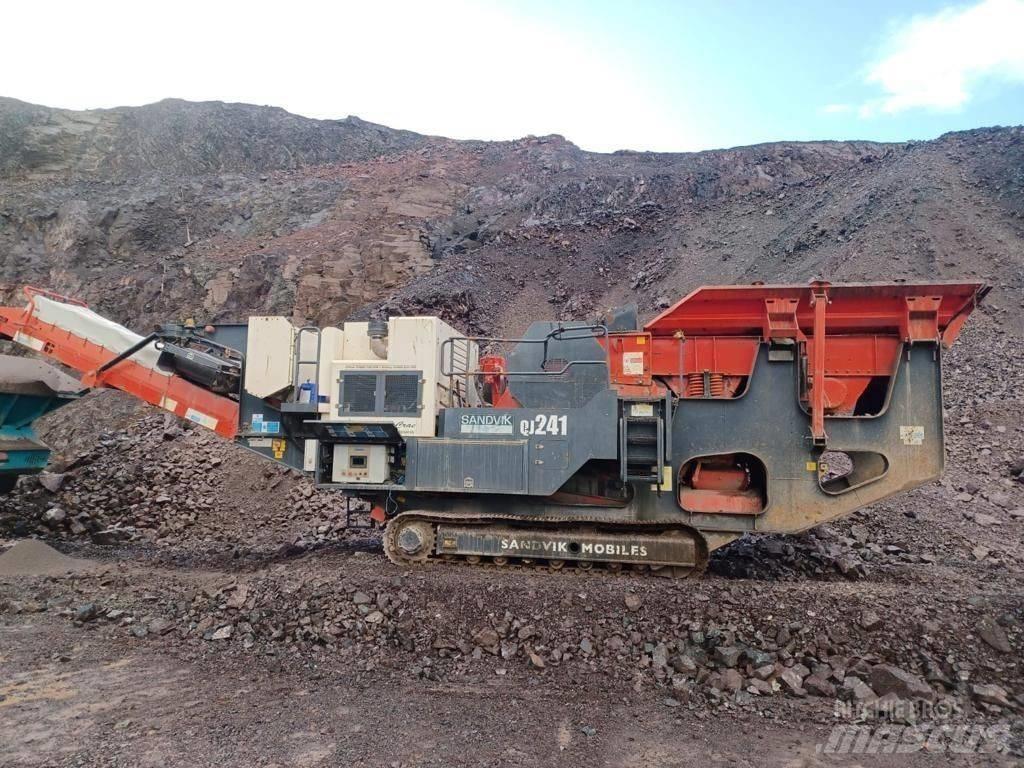 Sandvik QJ241 Mobilné drviče