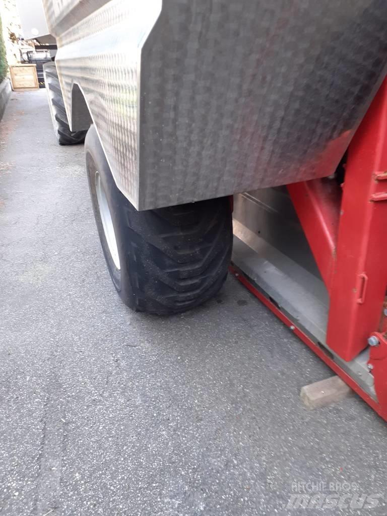  ERO ls Stroje na zber hrozna