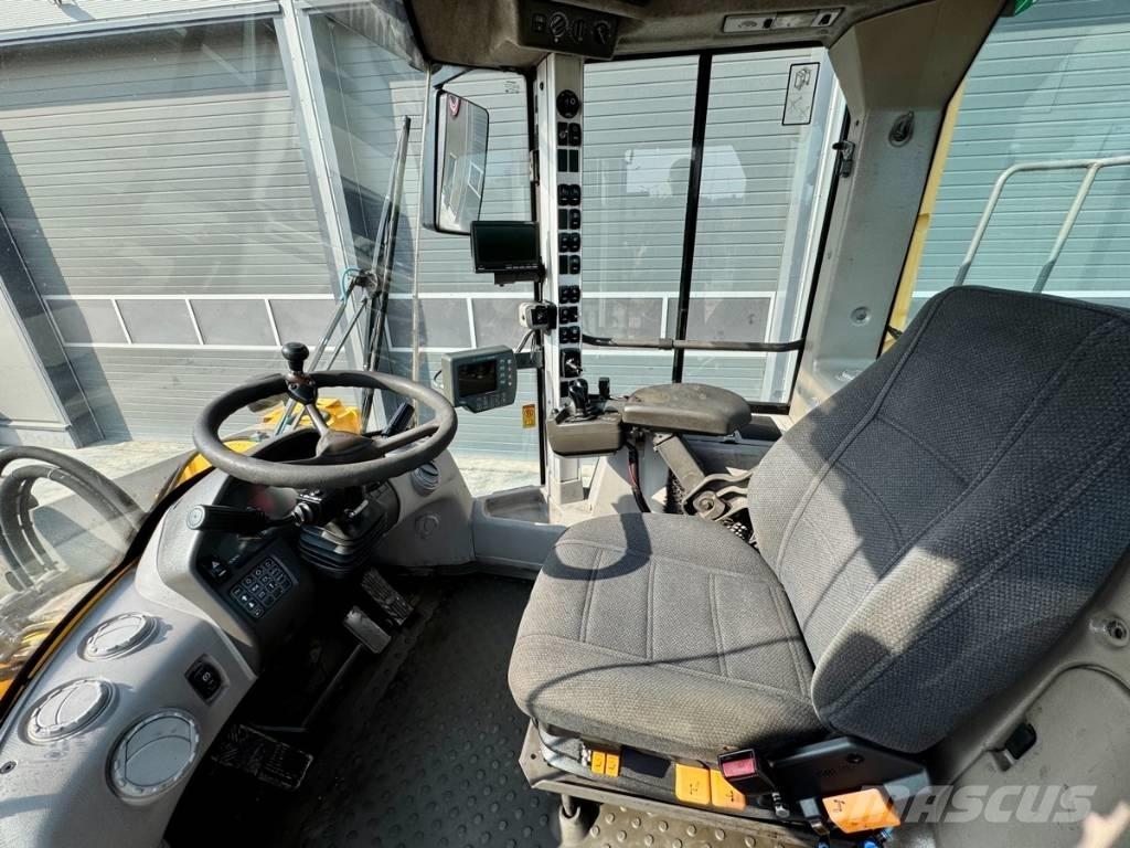 Volvo L 180 F Kolesové nakladače