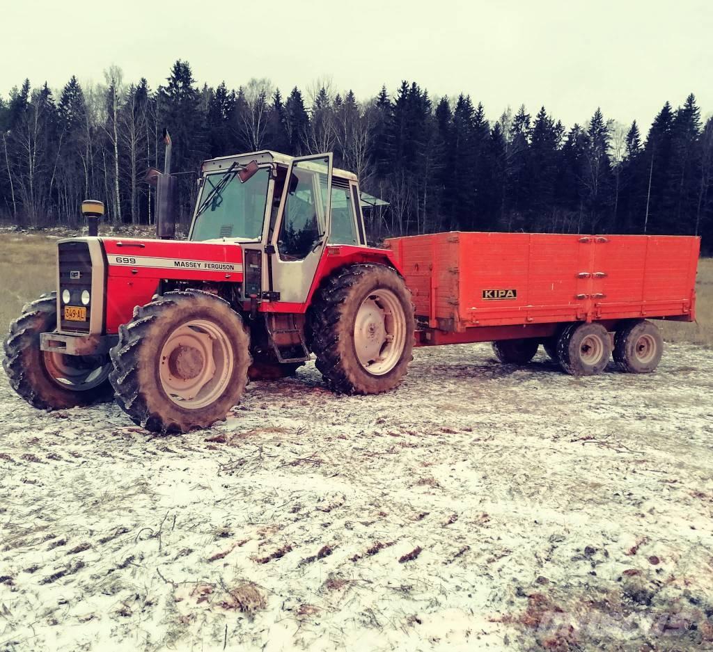 Massey Ferguson 699 Traktory
