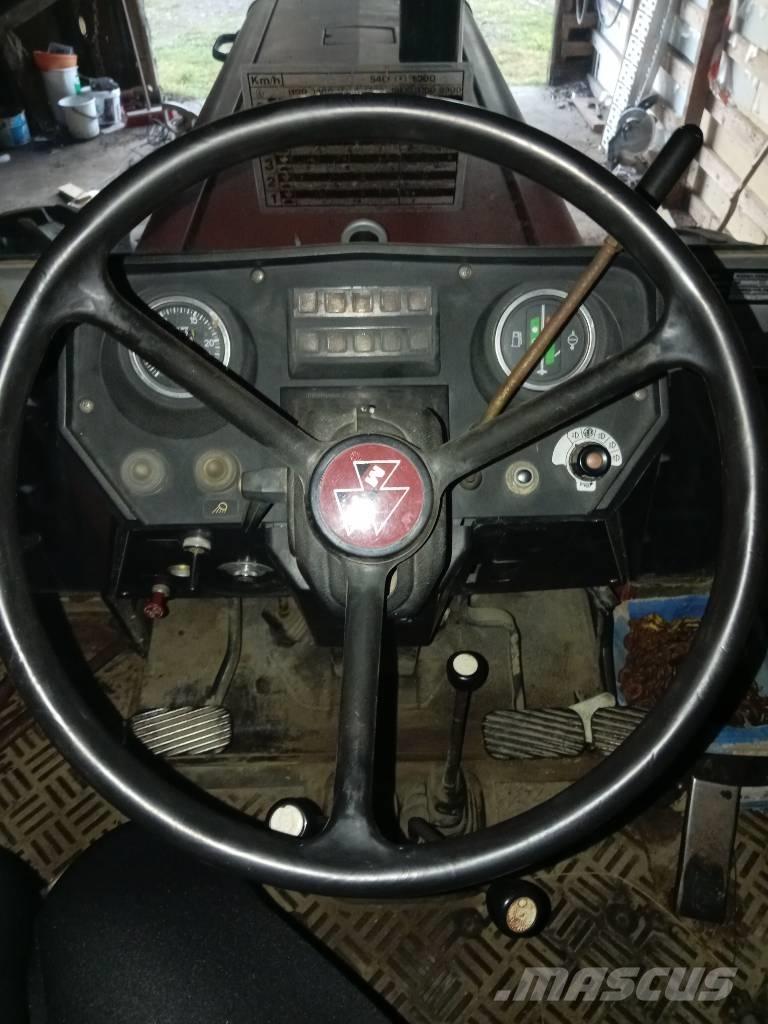 Massey Ferguson 699 Traktory