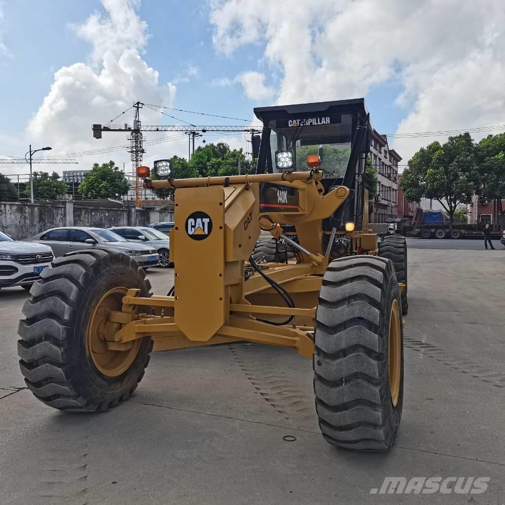 CAT 140k Grejdery