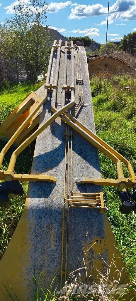 Komatsu PC 600-7K Výložníky a lyžice