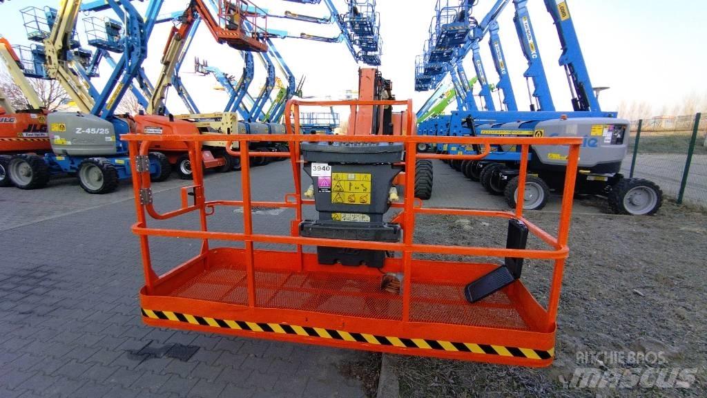 JLG 800 AJ Kĺbové plošiny