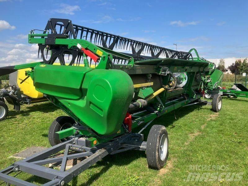 John Deere S770 Kombinované zberacie stroje