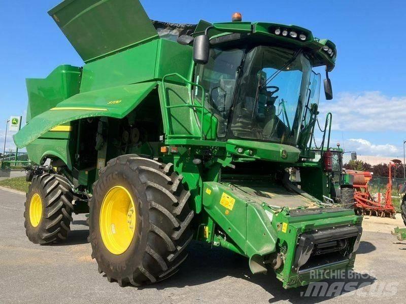 John Deere S770 Kombinované zberacie stroje
