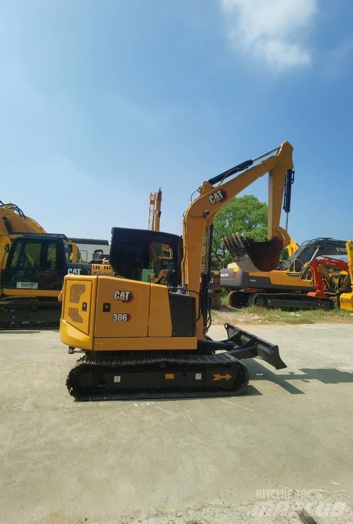 CAT 306 Mini rýpadlá < 7t