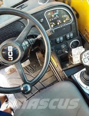 JCB 540-140 Teleskopické manipulátory