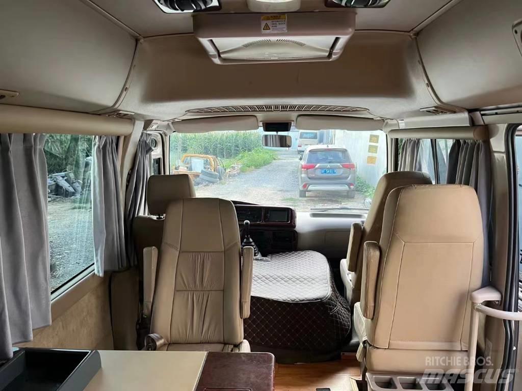 Toyota Coaster Bus Minibusy