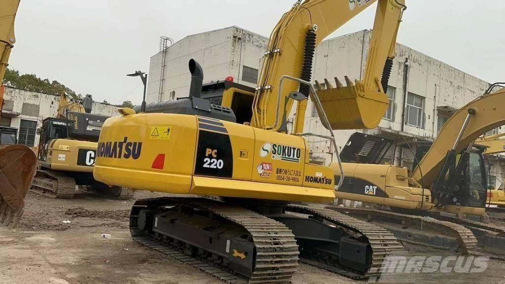 Komatsu pc220-8 Pásové rýpadlá
