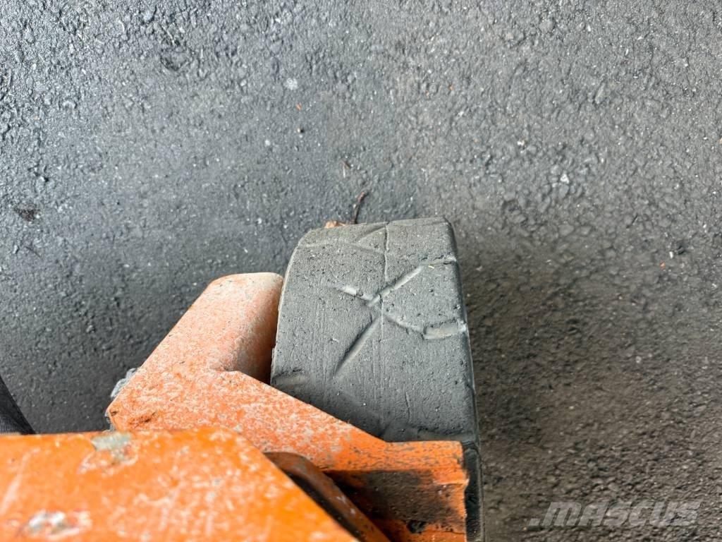 Genie GS 2646 Nožnicové zdvíhacie plošiny