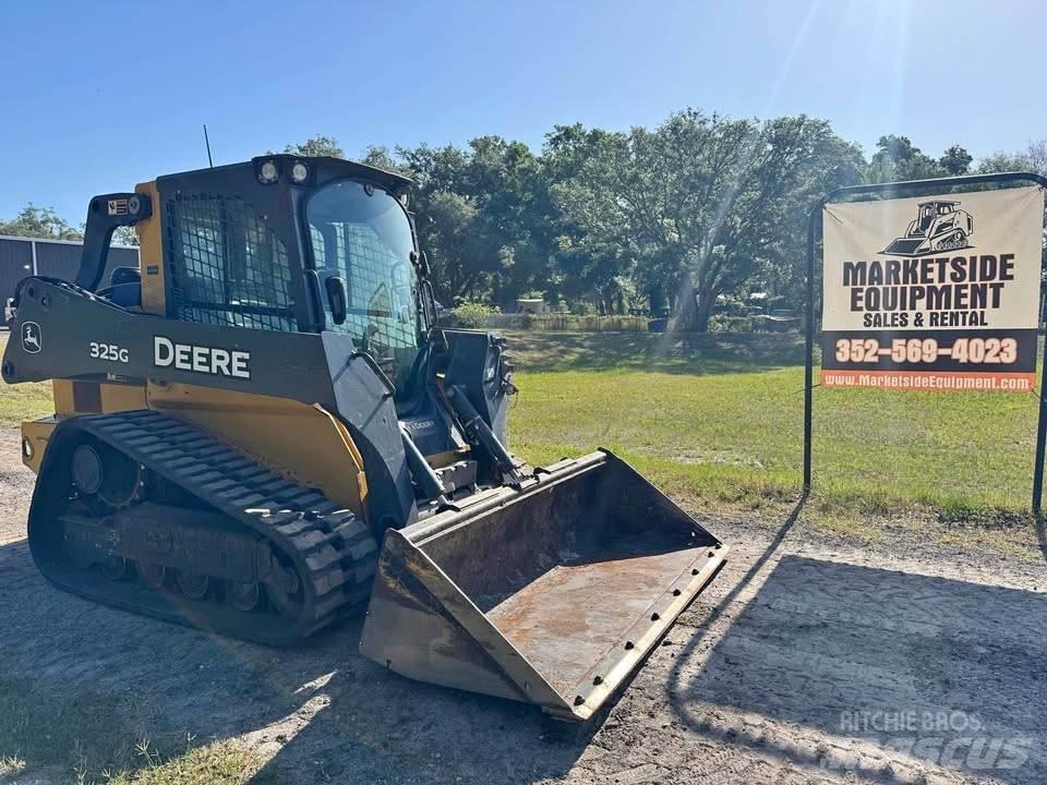 John Deere 325G Šmykom riadené nakladače