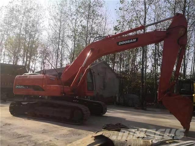 Doosan DH225LC-7 Pásové rýpadlá