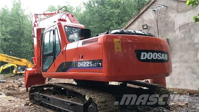 Doosan DH225LC-7 Pásové rýpadlá