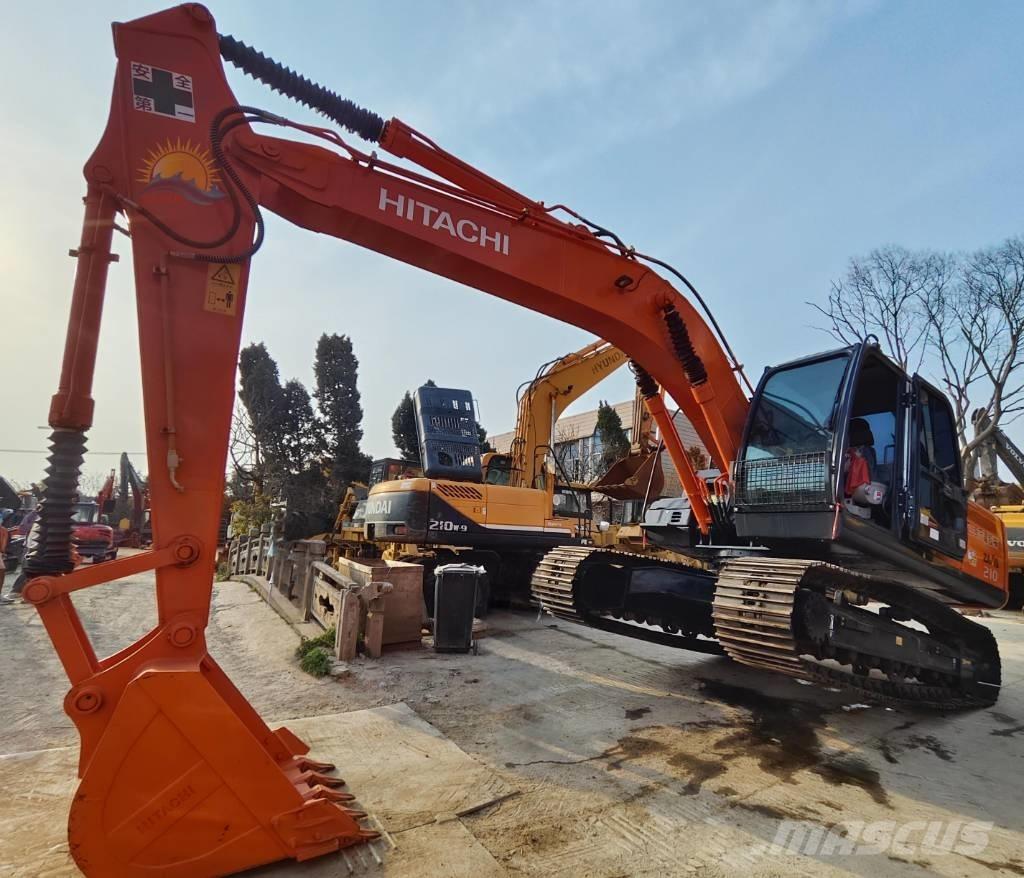 Hitachi ZX 210 Pásové rýpadlá