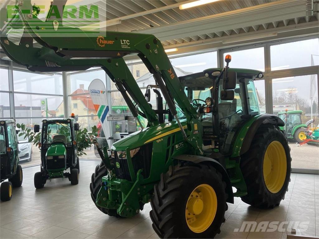 John Deere 5115R Traktory