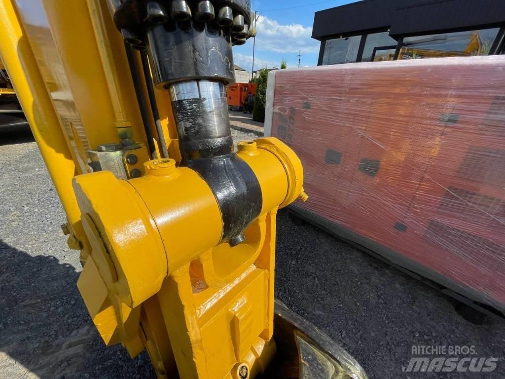 JCB JS 220 XD Pásové rýpadlá