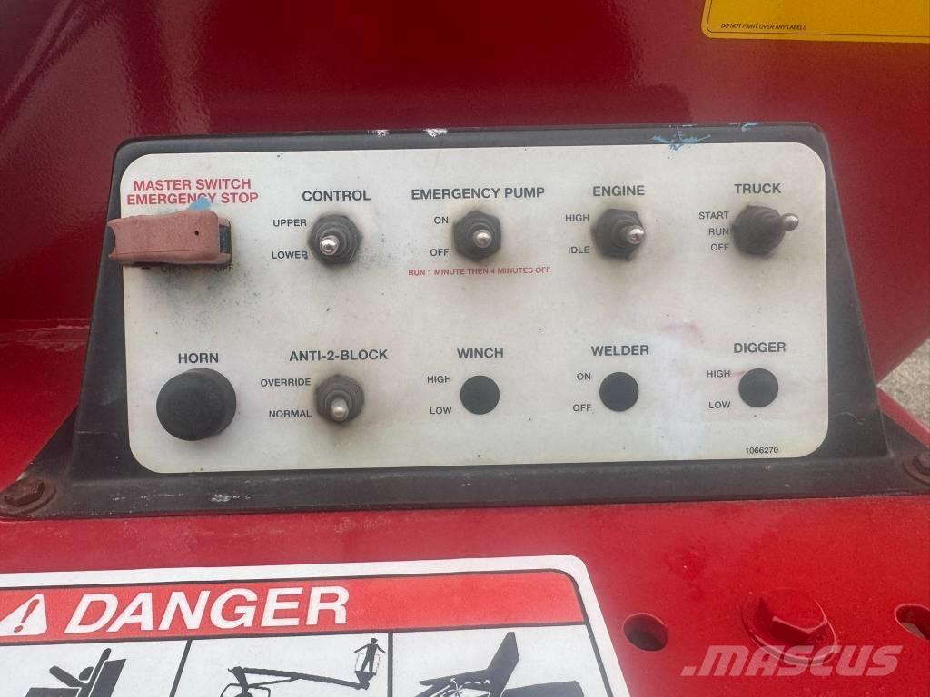 Elliott L60R Autožeriavy, hydraulické ruky