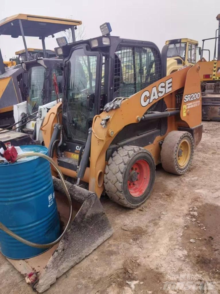 CASE SR 200 Šmykom riadené nakladače