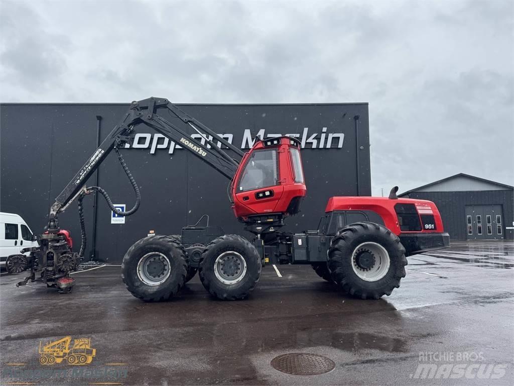 Komatsu 951 Harvestory