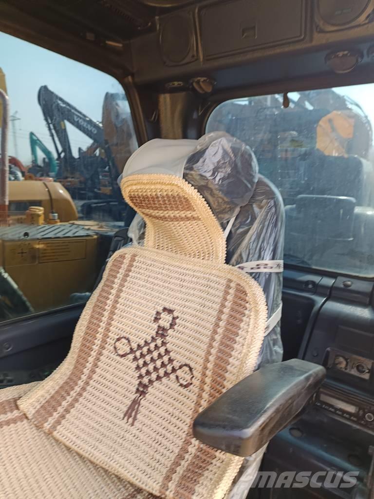 Volvo EC 210 Pásové rýpadlá