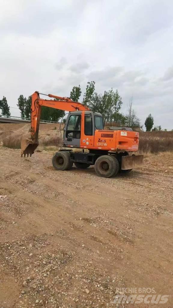 Hitachi ZX130W Kolesové rýpadlá