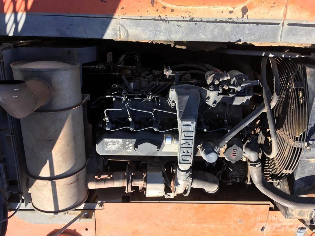 Hitachi EX 270 LC-5 Pásové rýpadlá
