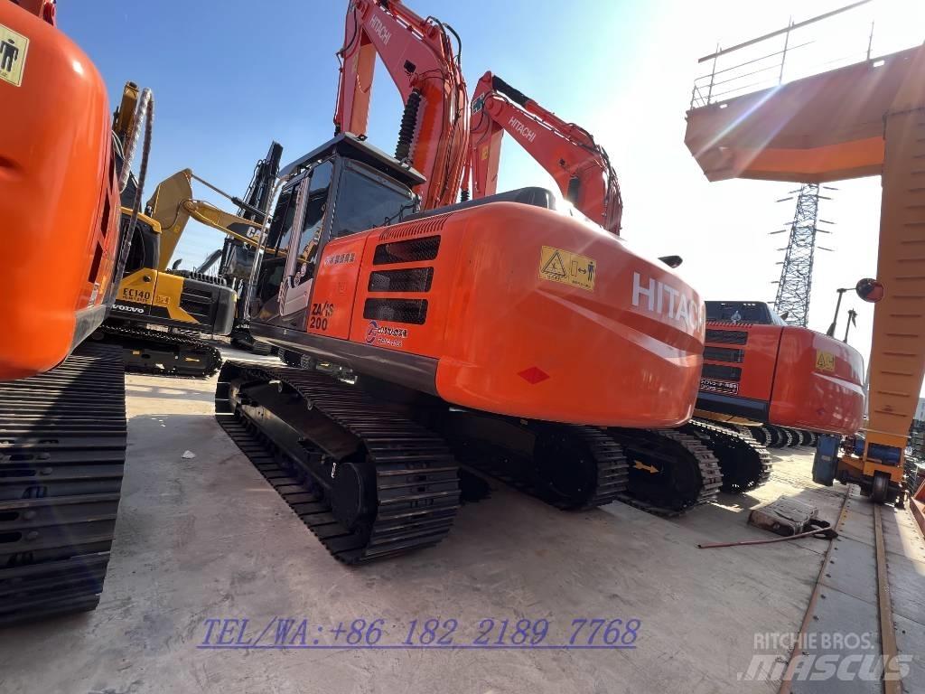 Hitachi ZX 200 Pásové rýpadlá