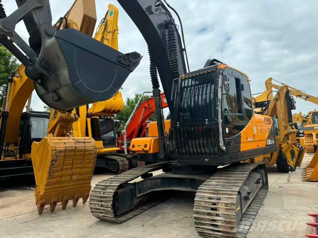 Hyundai R220LC-9S Midi rýpadlá 7 t - 12 t
