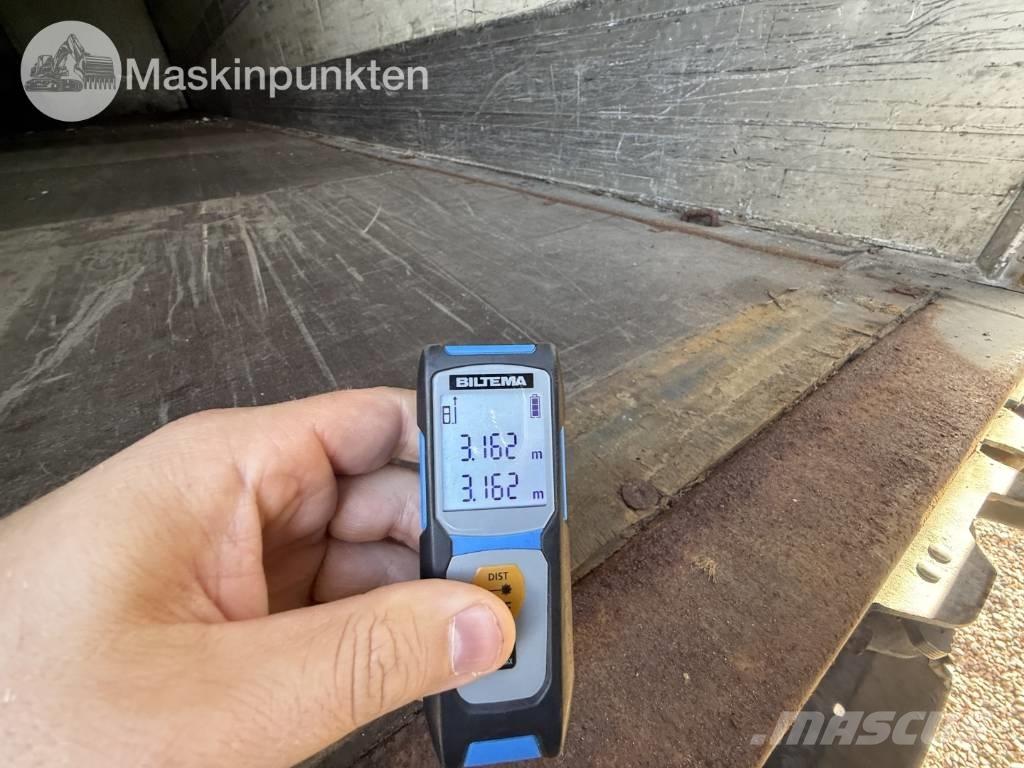 Schmitz SKO 24 Skriňové návesy