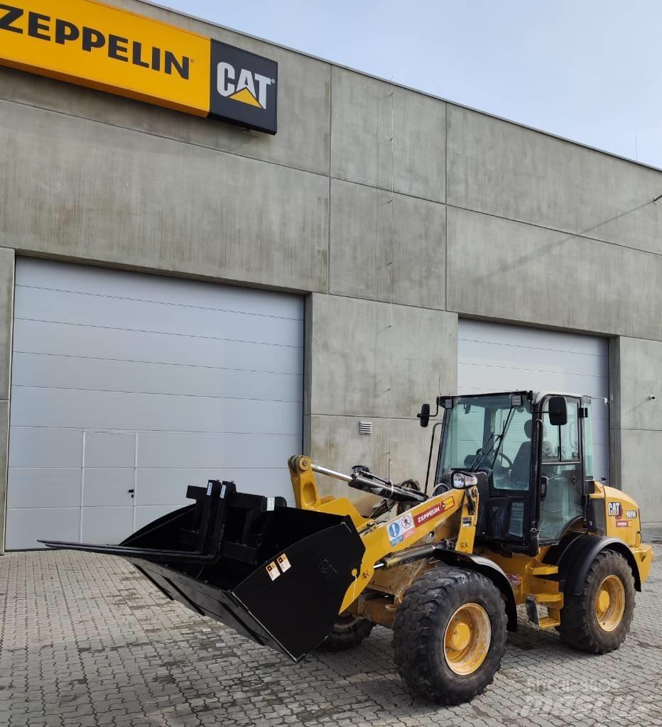 CAT 908 Kolesové nakladače
