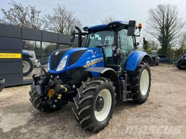 New Holland T7.225 Traktory